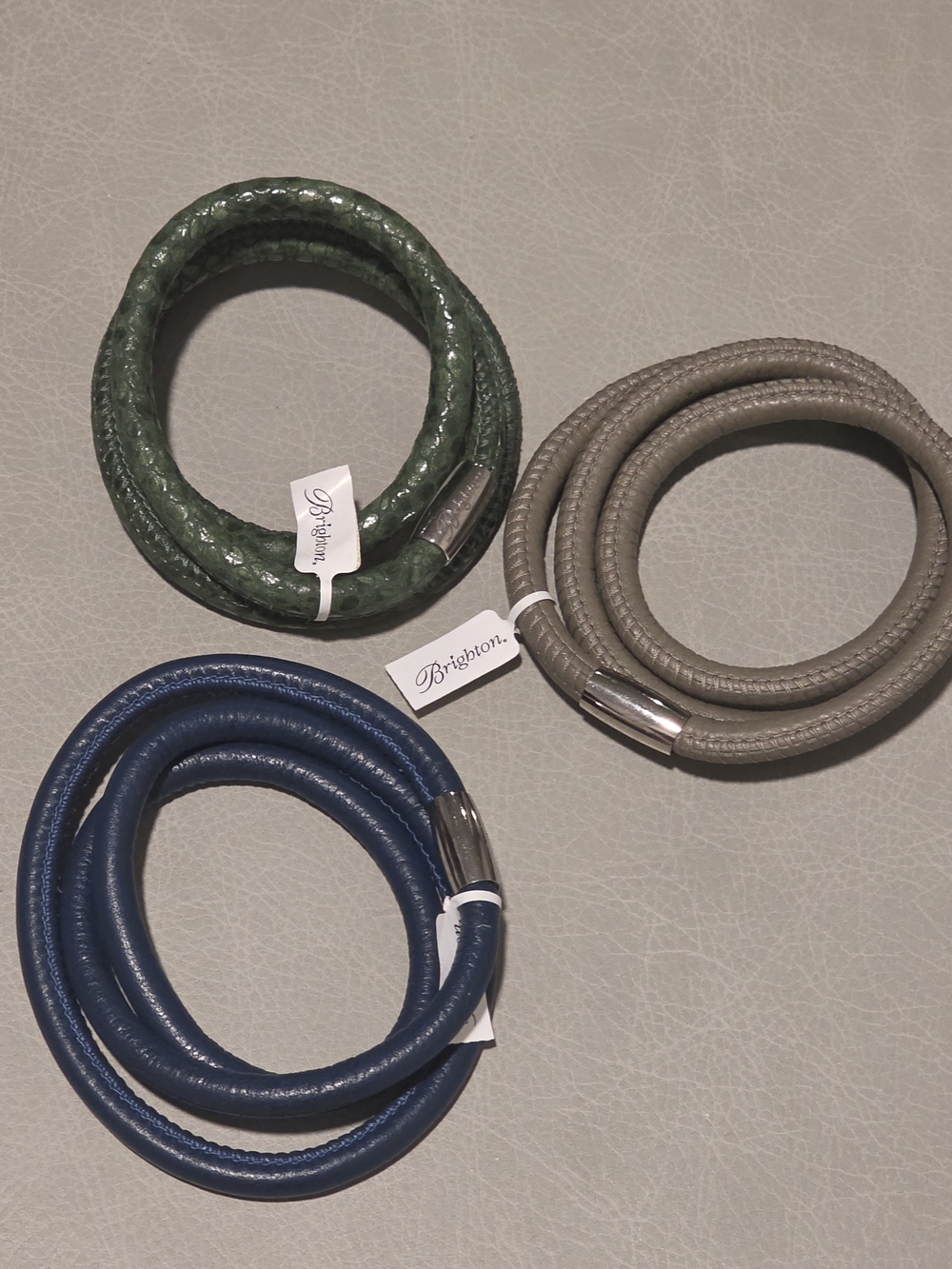 Brighton 10 Piece lot LEATHER TRIPLE DOUBLE SINGLE WOODSTOCK BRACELETS Charms - Picture 2 of 4